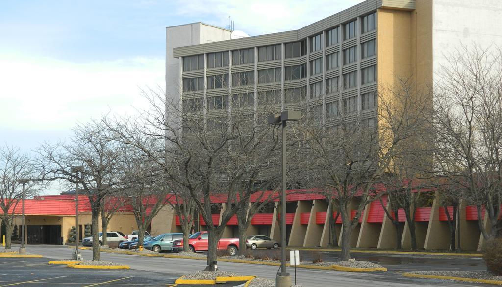 Howard Johnson Plaza Kansas City Hotel & Conference Center Eksteriør billede