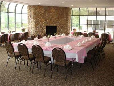 Howard Johnson Plaza Kansas City Hotel & Conference Center Restaurant billede