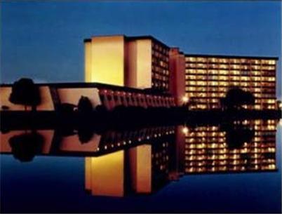 Howard Johnson Plaza Kansas City Hotel & Conference Center Eksteriør billede